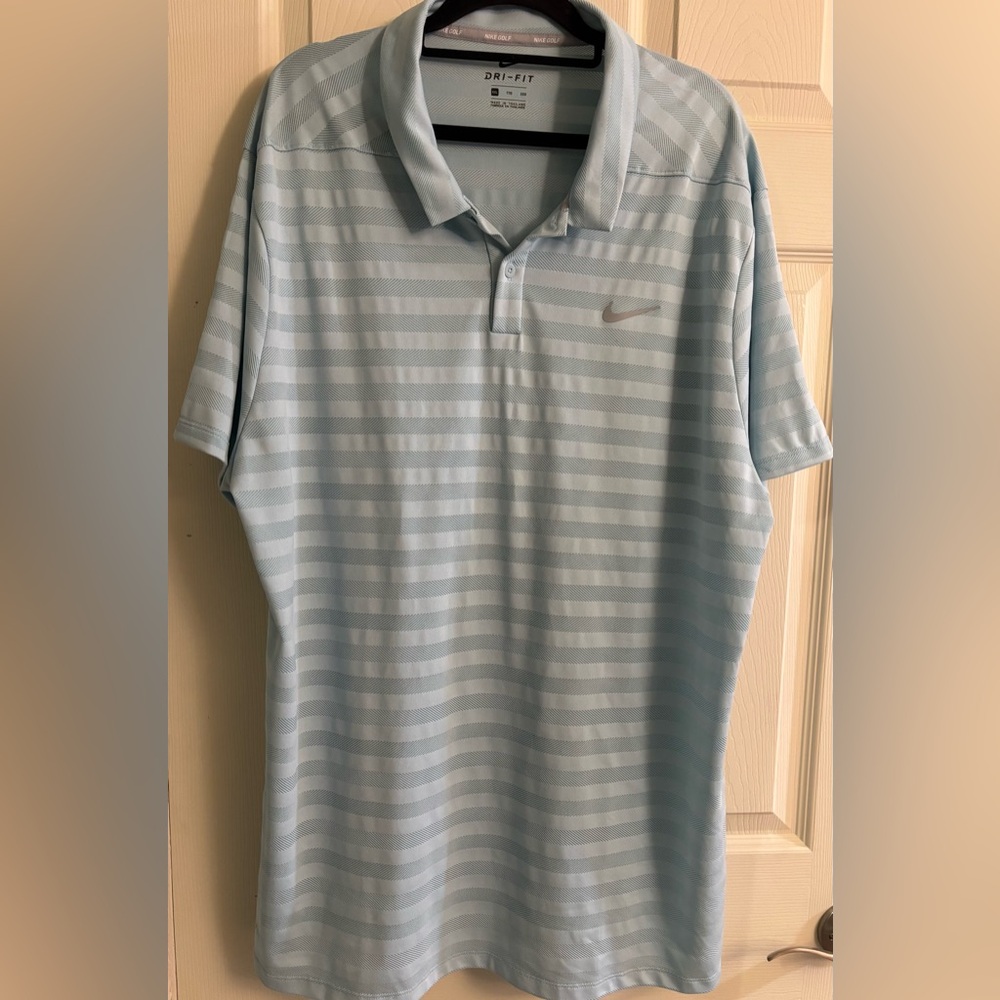 Nike Men's Light Blue Striped Golf Polo Activewear Collared Shirt